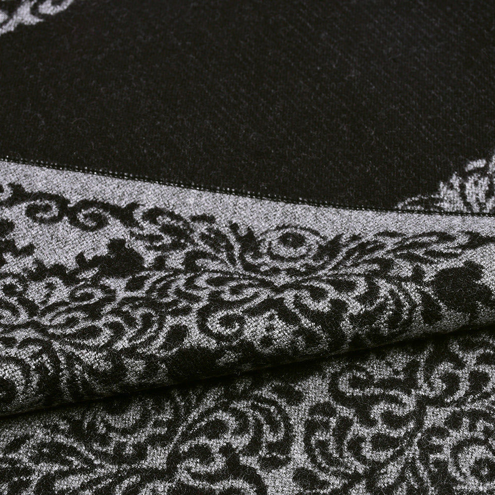 Julian | The Laurent Jacquard Scarf