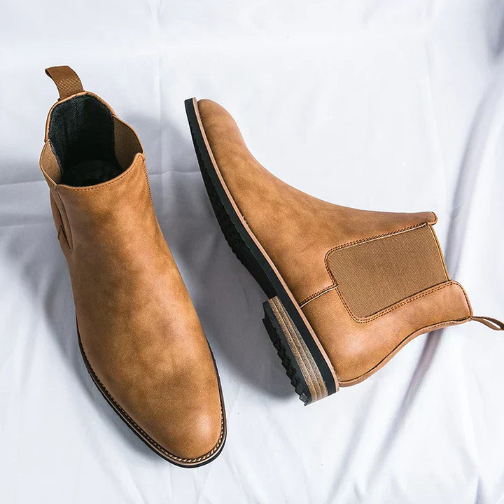 Cosmo | Classic Chelsea Boots