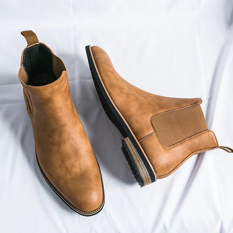 Cosmo | Classic Chelsea Boots