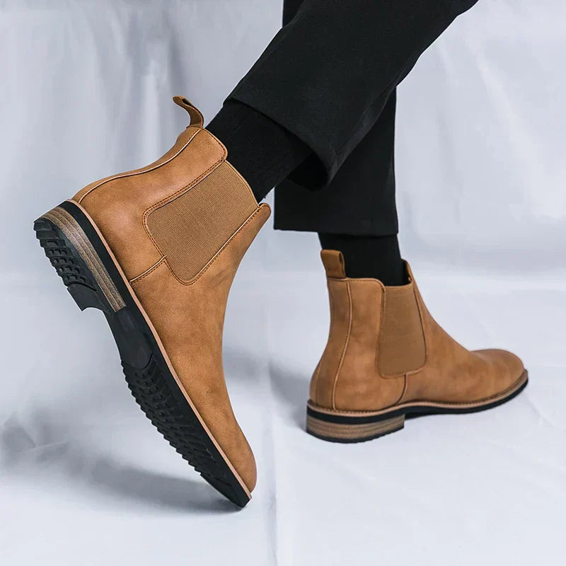 Cosmo | Classic Chelsea Boots
