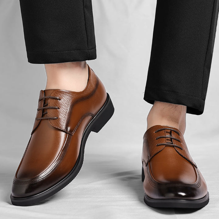 Levi | GLEAMING LEATHER OXFORD SHOES